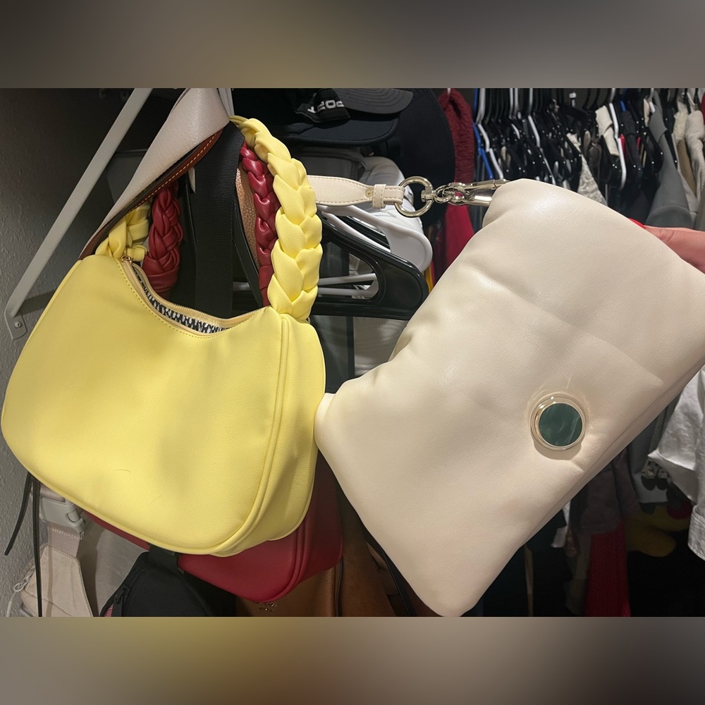 2 purses